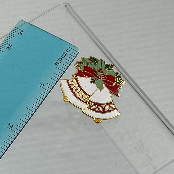 Vintage AGC Christmas Bells Brooch Pin Gold Tone Metal Red Green Enamel Holiday - Picture 4 of 5